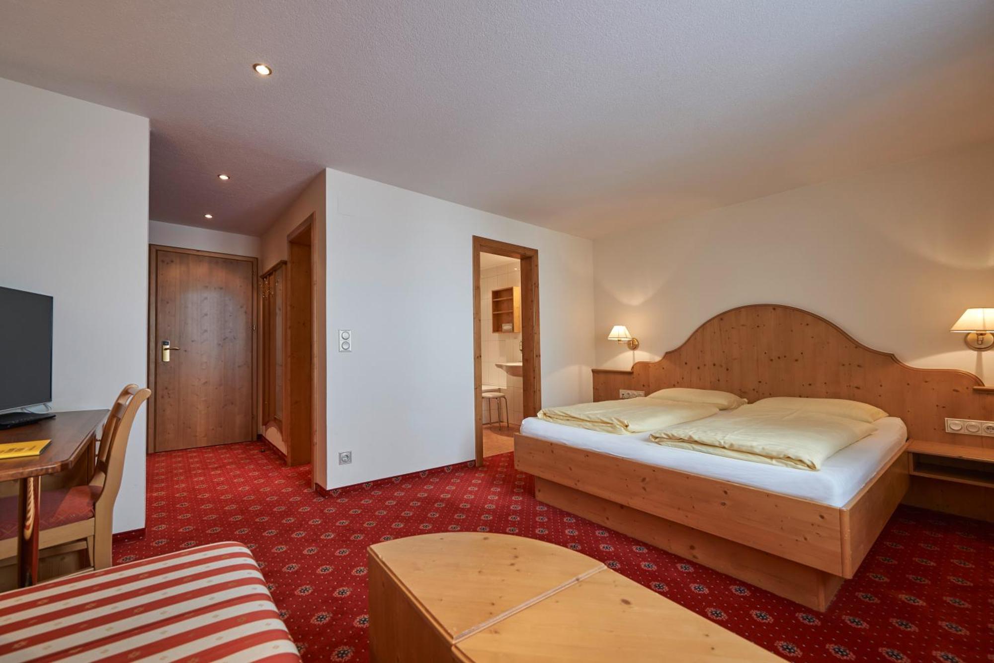 Apres Post Hotel Stuben am Arlberg Exterior photo